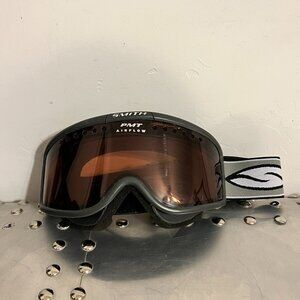 SMITH PMT Airflow Ski Goggles - Teardrop Shape - Foam Membrane - Clip Buckle